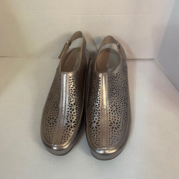 Easy Spirit Women's Leather Dawn Slingback Clog Metallic Pewter Size 9.5M - Picture 1 of 5
